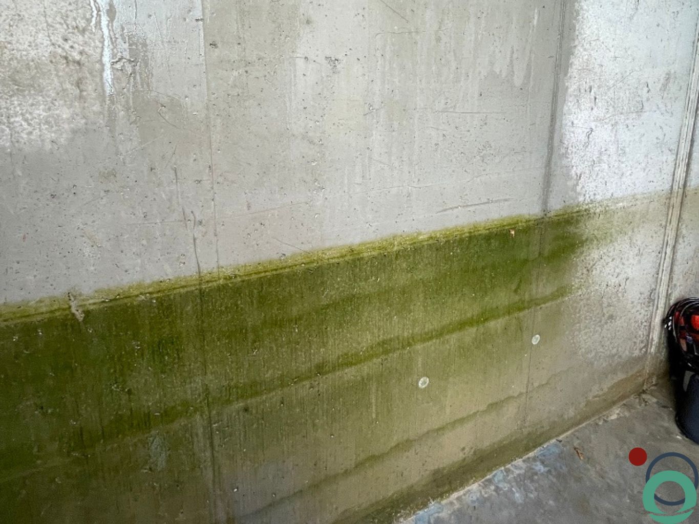 Ondergrondse parkeergarage van woning reinigen